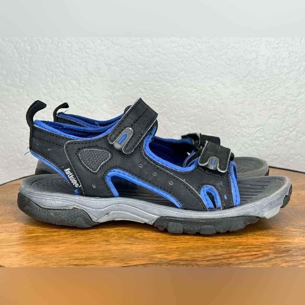 375. Northside Riverside II Sport Sandals Boy's Adjustable Outdoor Sandal 1